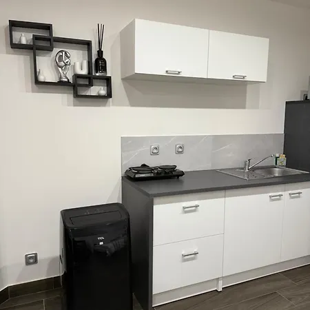 Studio, Maison, Rez De Chaussee,