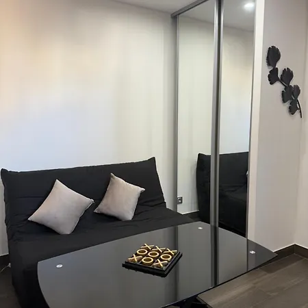 Studio, Maison, Rez De Chaussee, * Perpignan